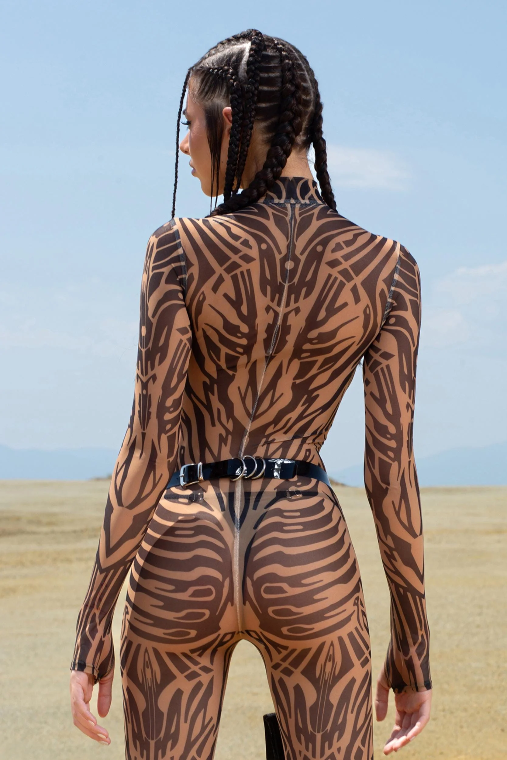 Core Mesh Costume - Image 2