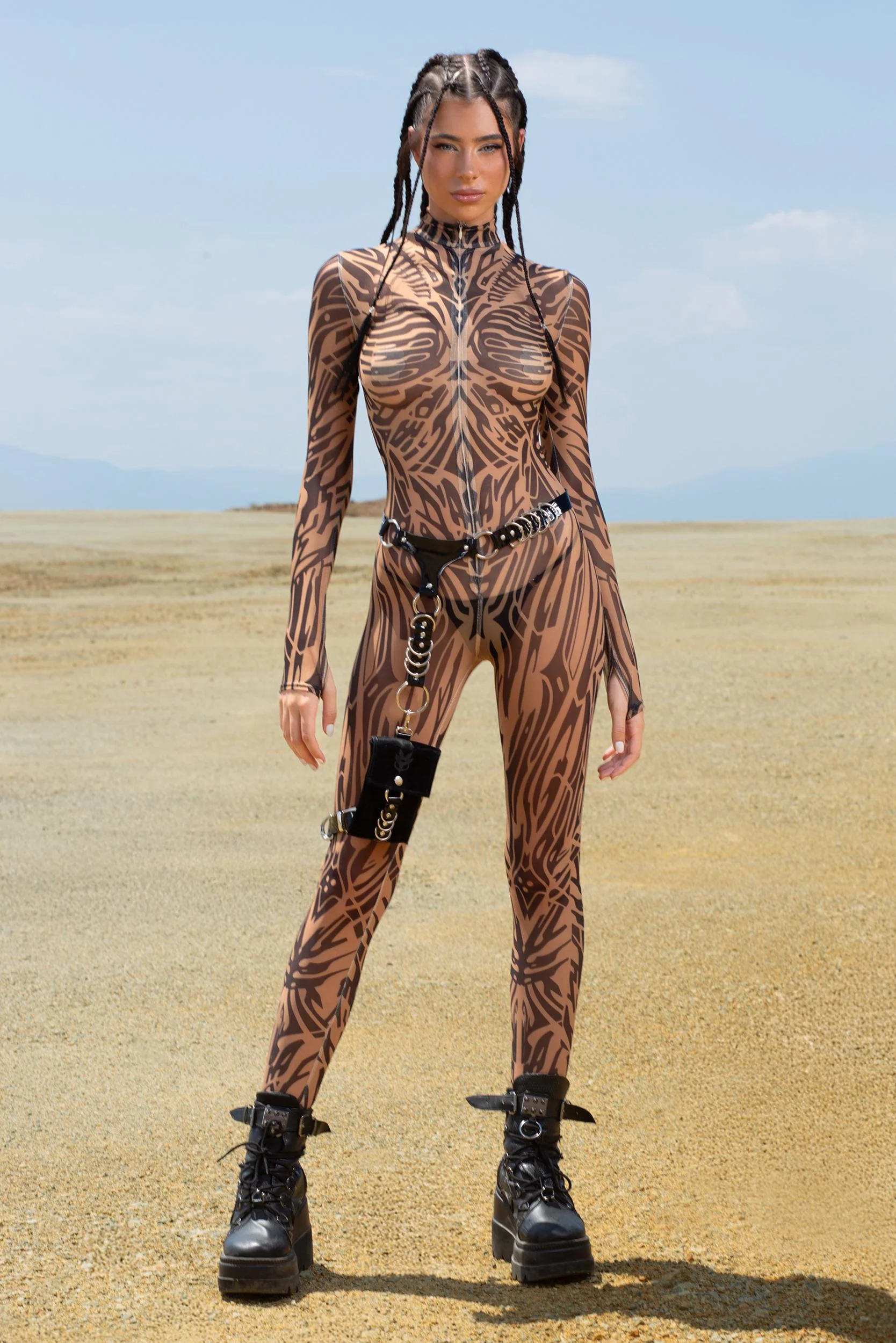 Core Mesh Costume - Image 3