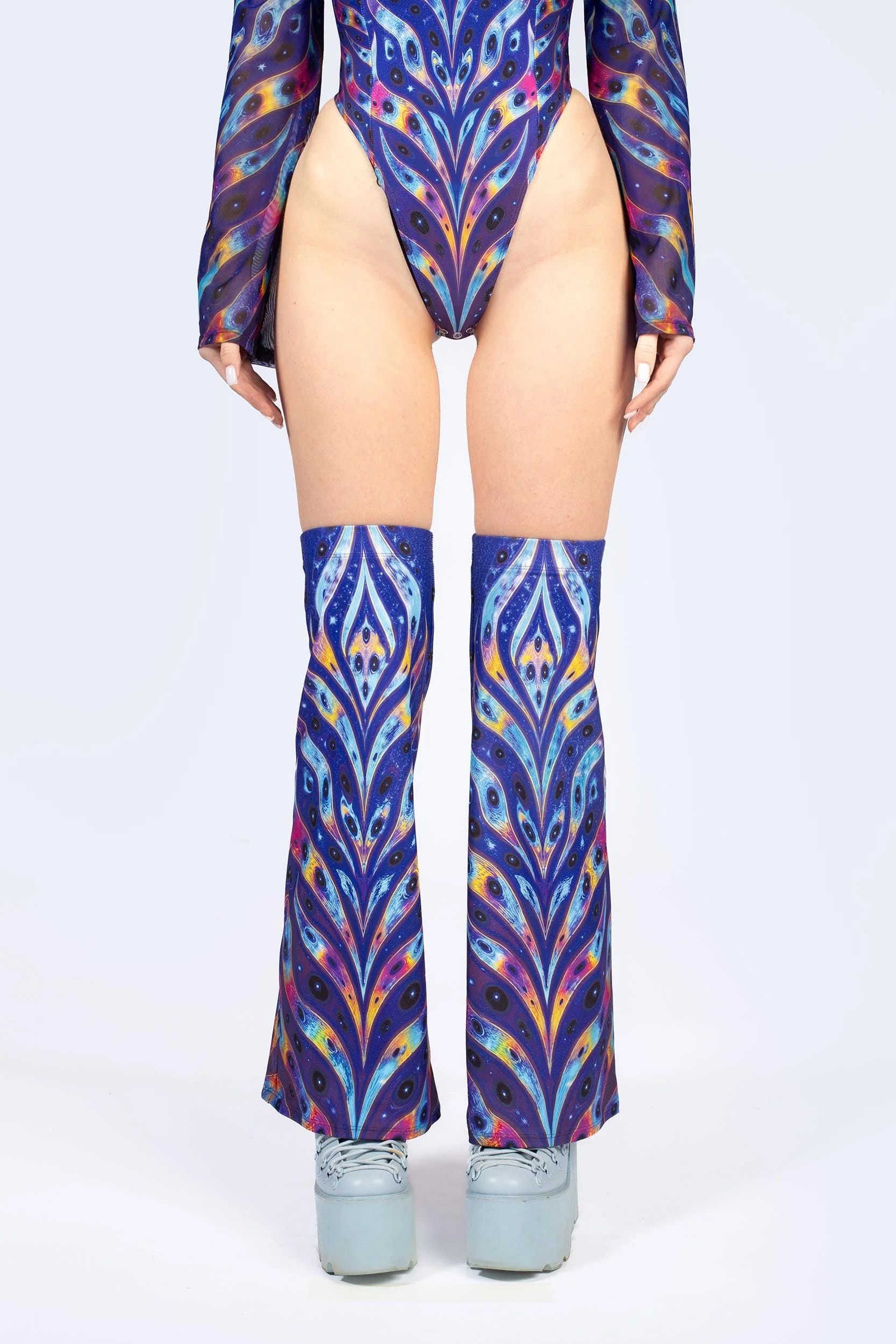 Cosmic Symmetry 3-Piece Set - Image 5