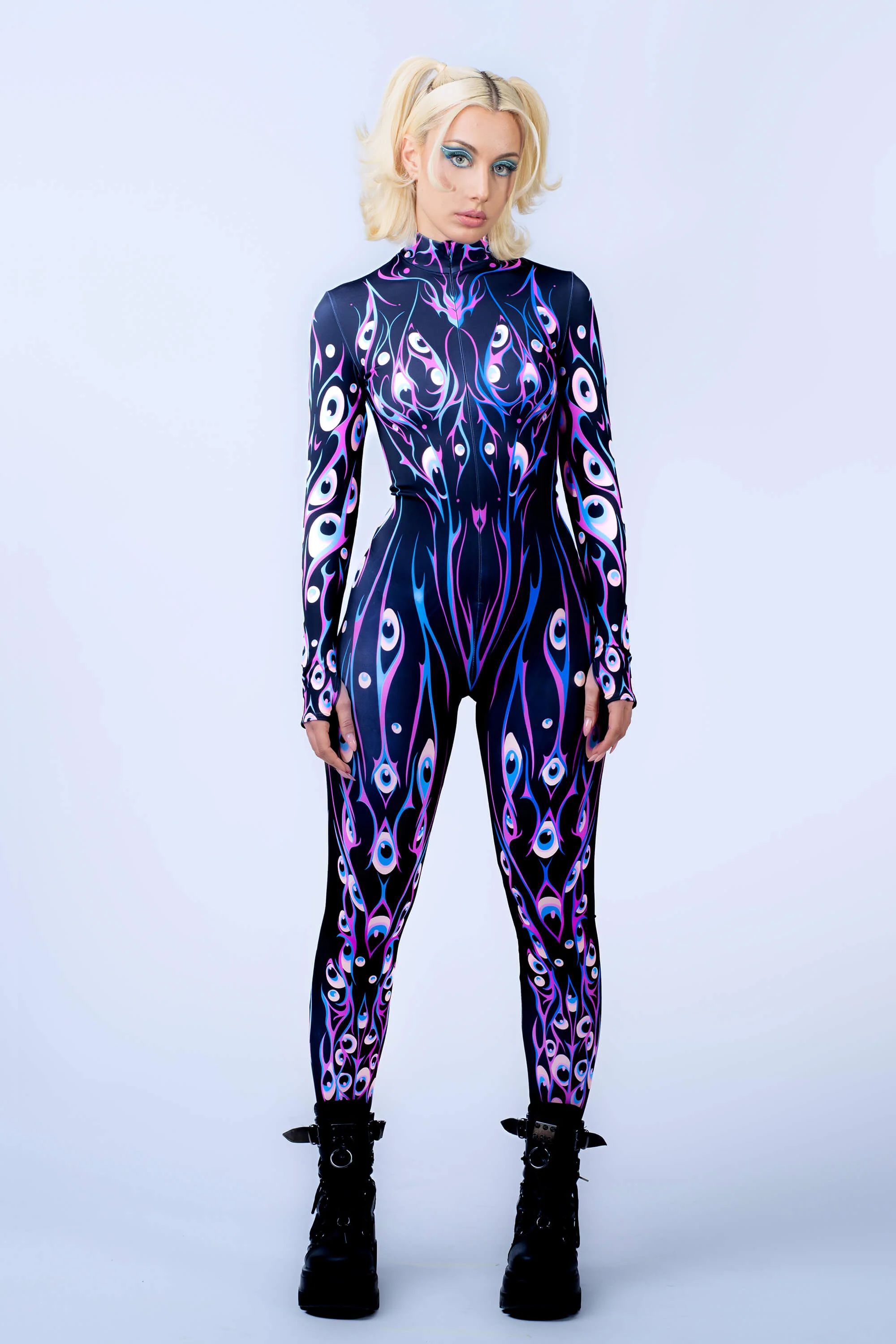 Eye To Eye Costume - Image 5