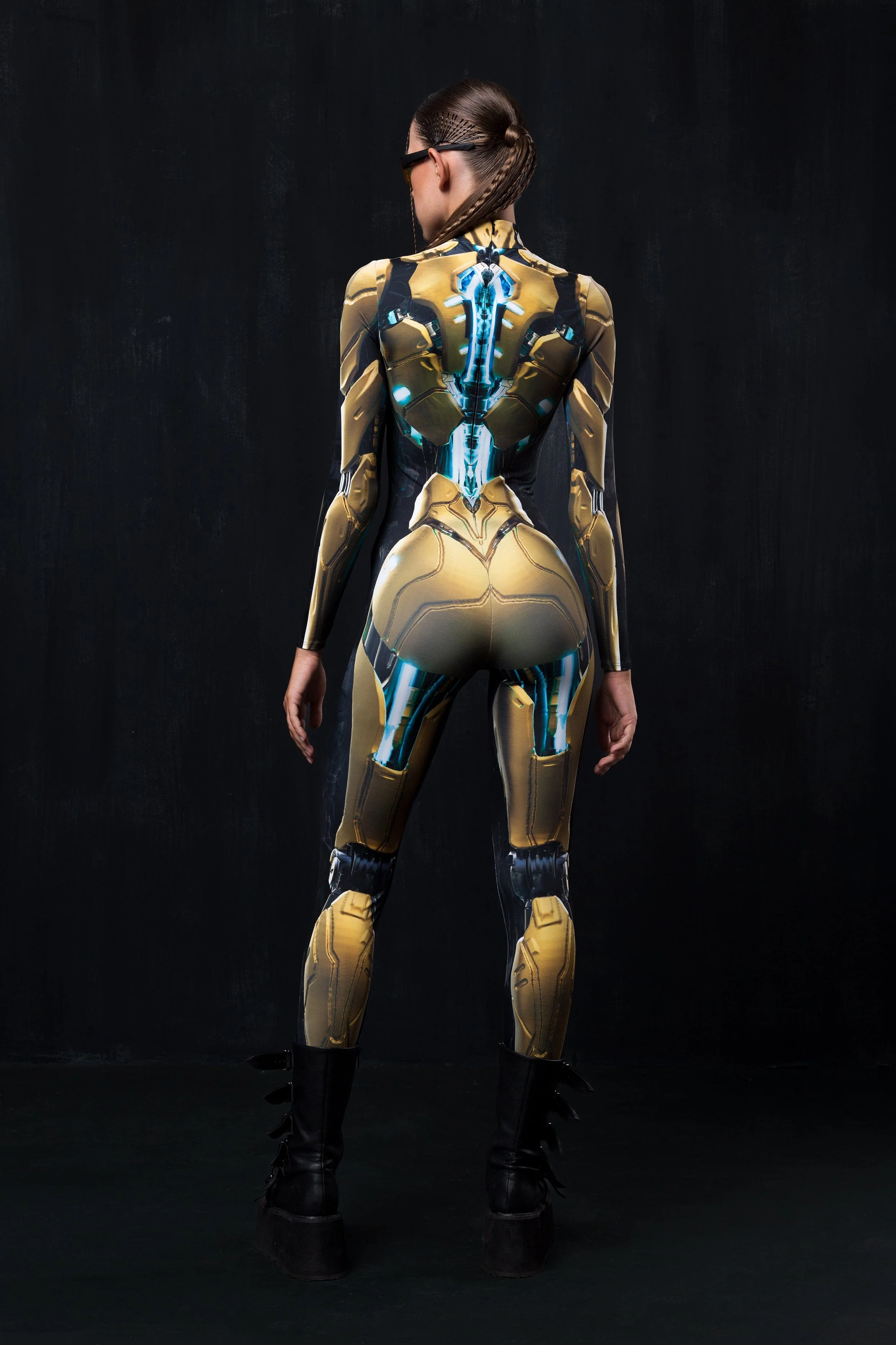 Iron Gal Costume - Image 5