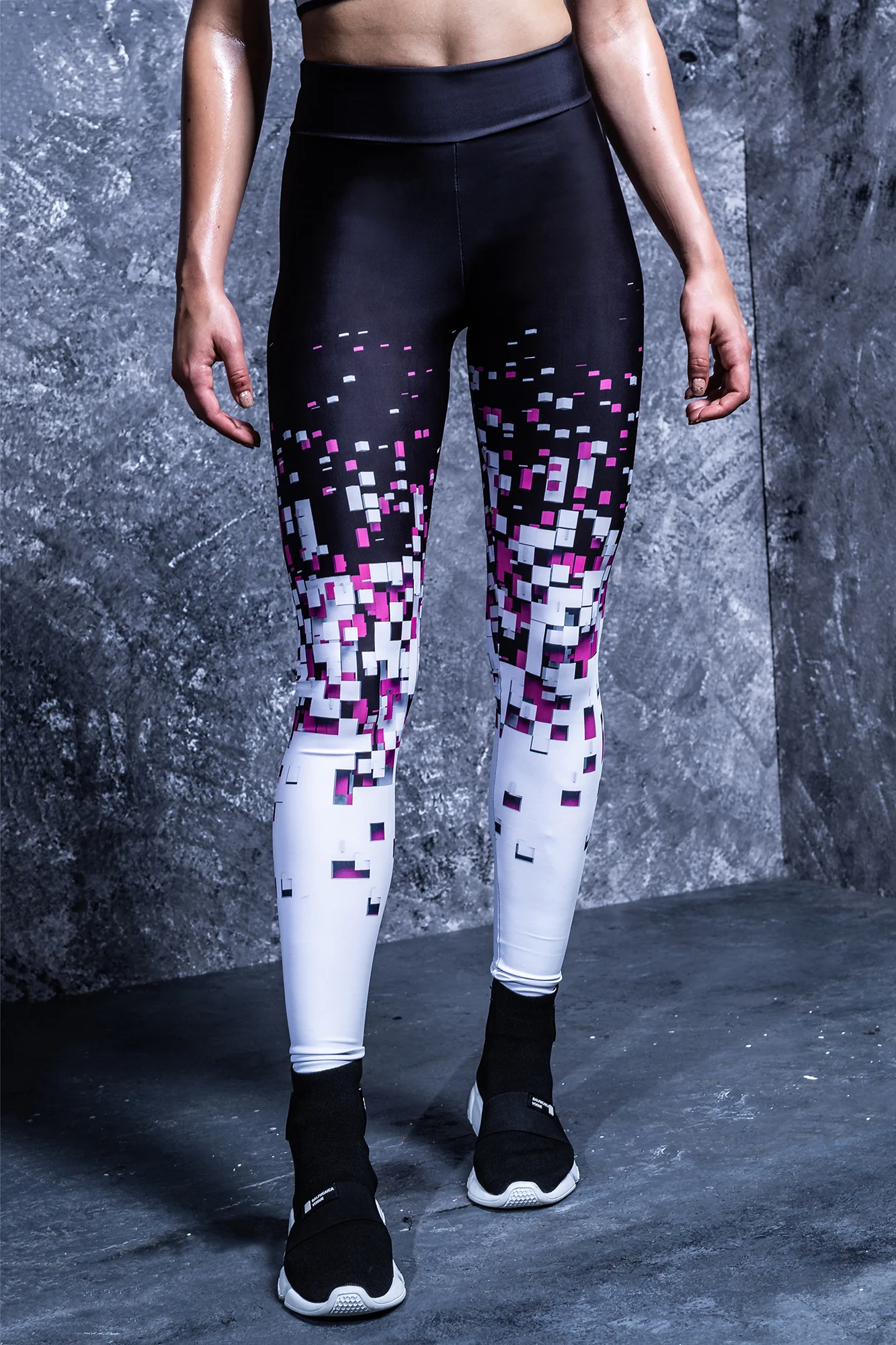Pixel Collapse Hw Leggings - Image 2