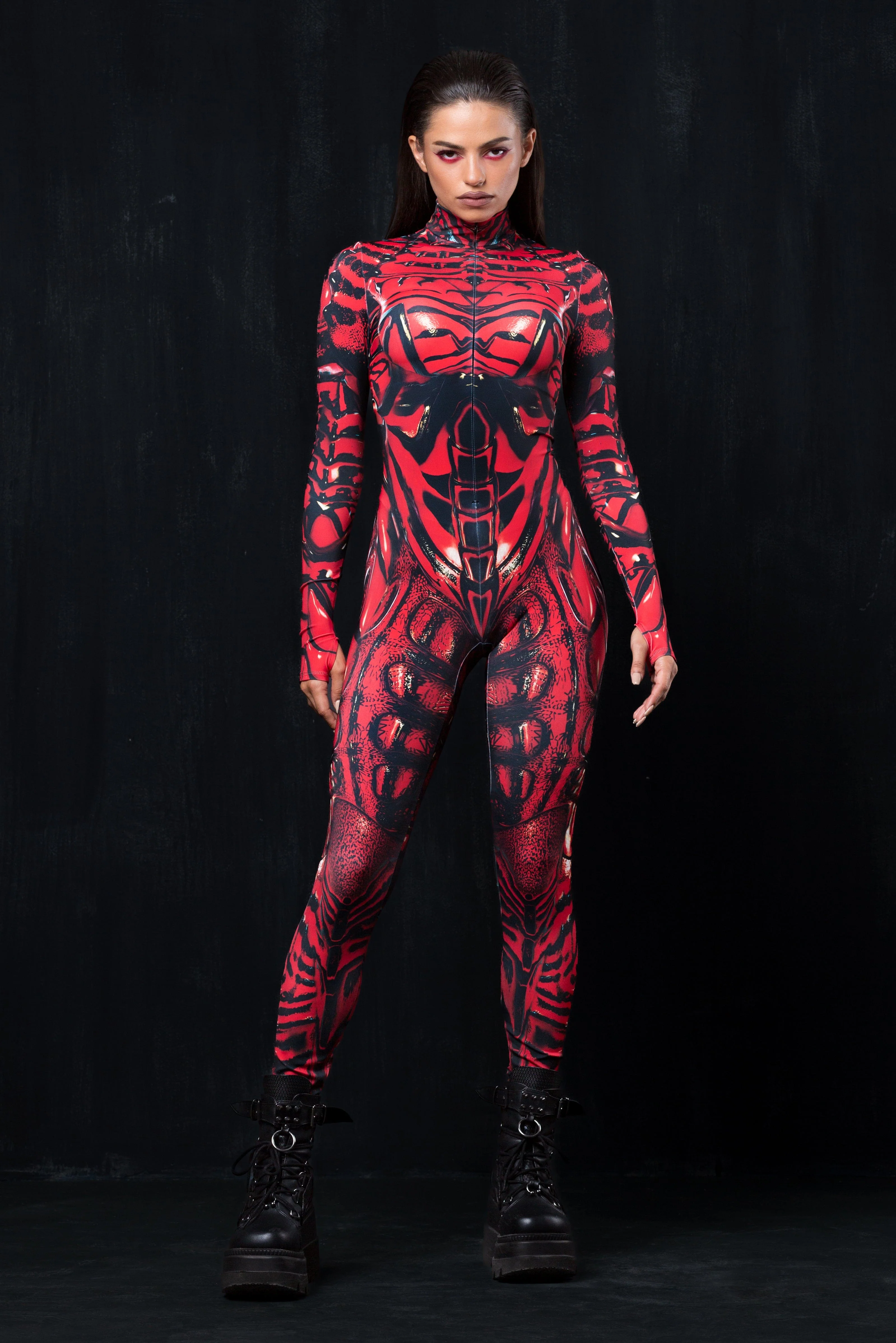 Red d'Vorah Costume - Image 3