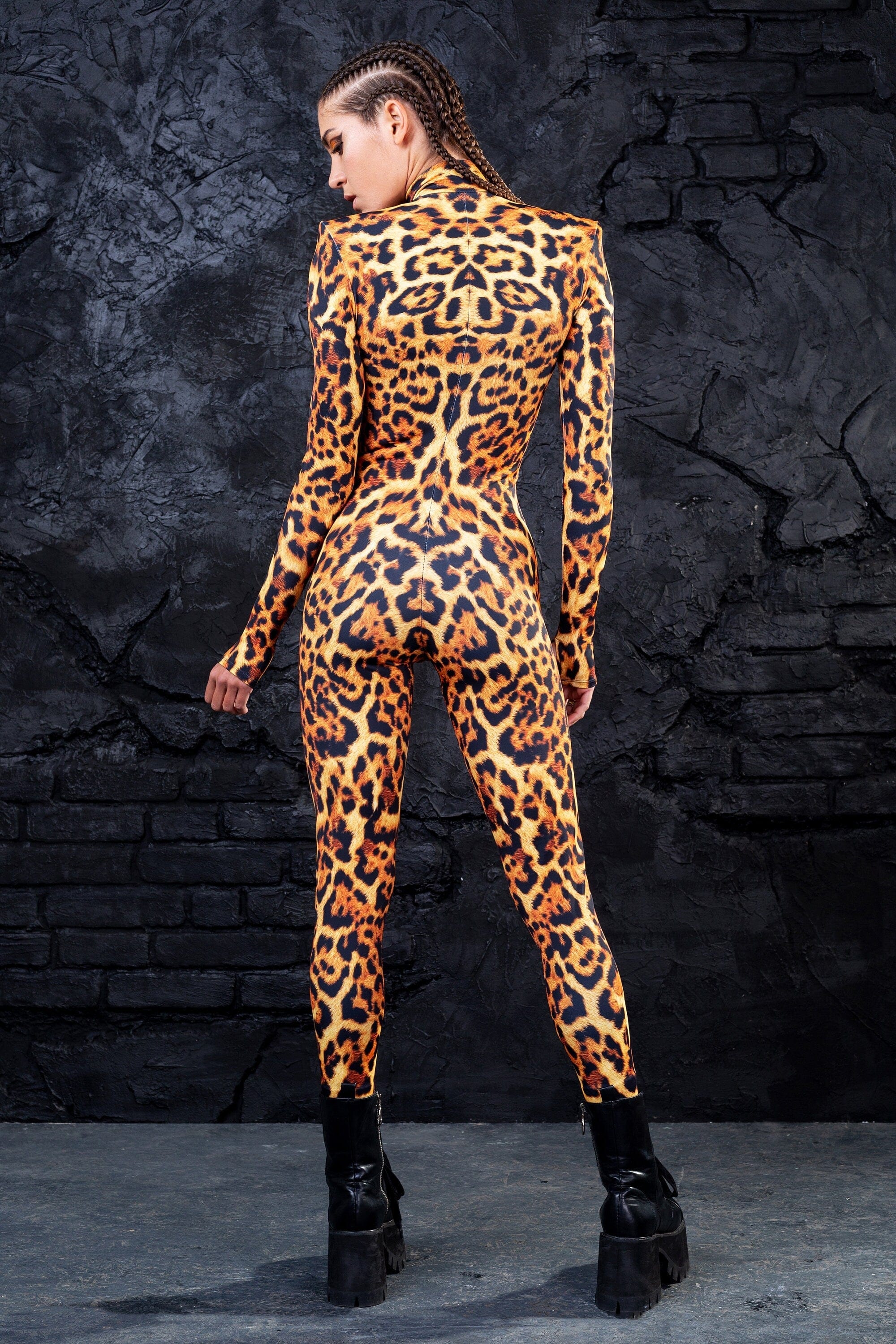 Savage Pad Costume - Image 4