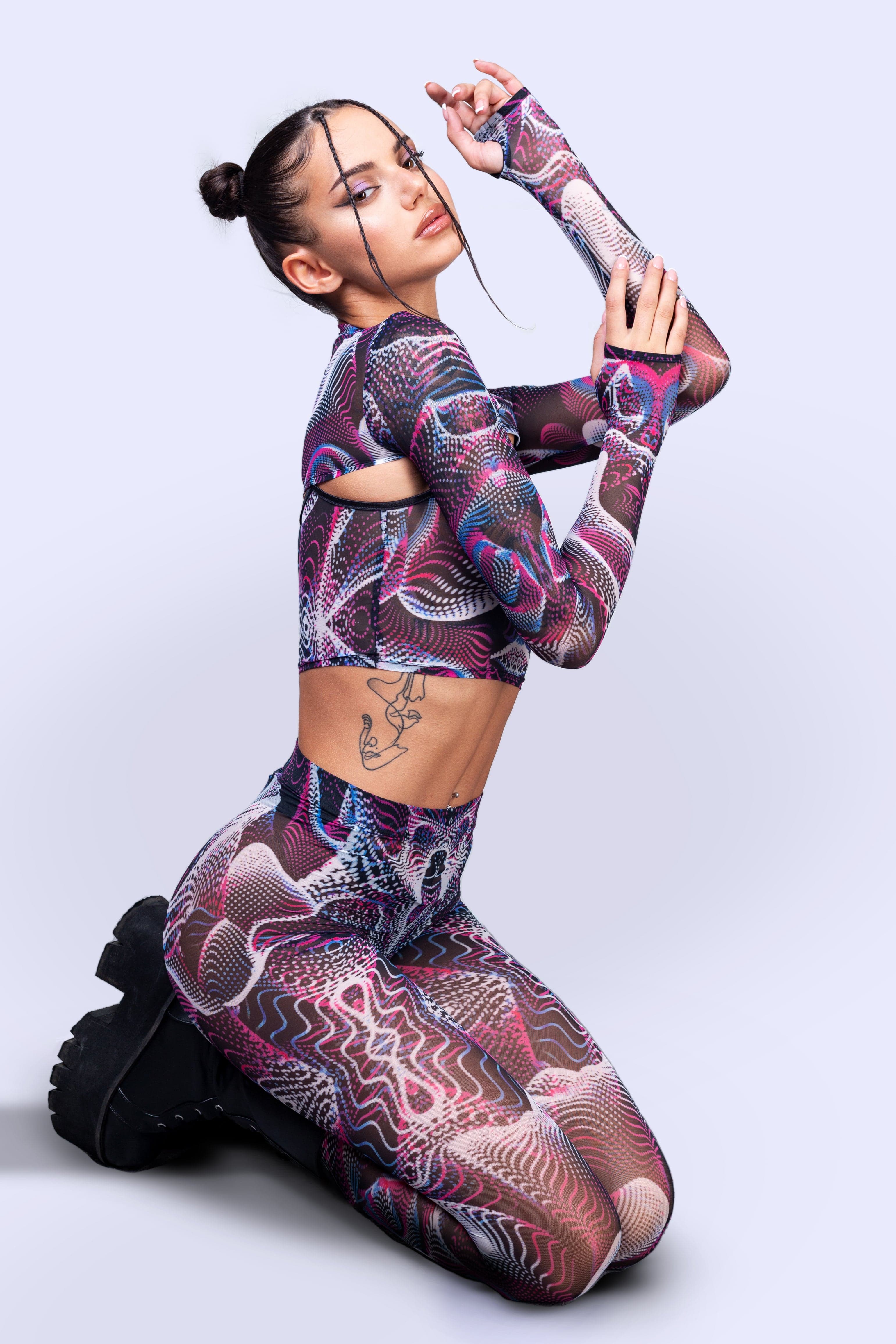 Vapor Trance Magenta Mesh 2 Piece Shrug Set - Image 4